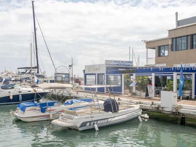 Commercial, Estepona