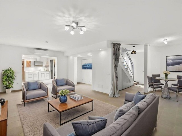 3 Bedrooms Townhouse in Calahonda