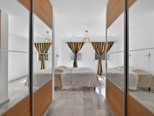 3 Bedrooms Townhouse in Calahonda