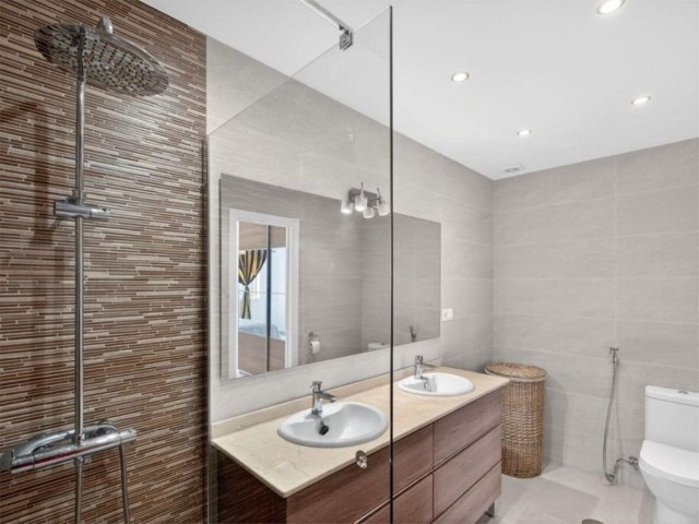 3 Bedrooms Townhouse in Calahonda