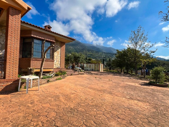 Villa, Valtocado, R5354314