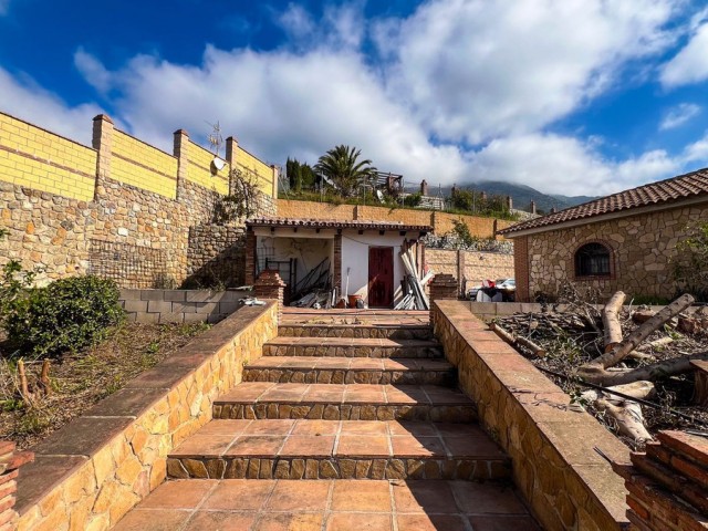 Villa avec 5 Chambres  à Valtocado