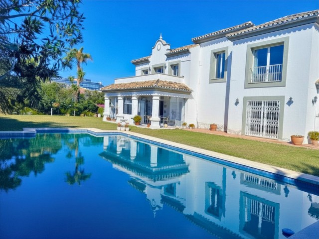 Villa, Estepona