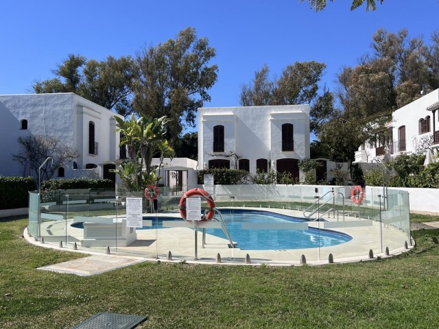 3 Bedrooms Townhouse in New Golden Mile