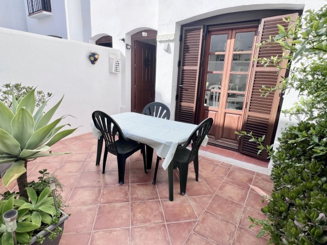 3 Bedrooms Townhouse in New Golden Mile