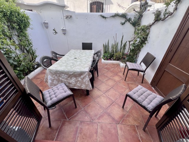 3 Bedrooms Townhouse in New Golden Mile