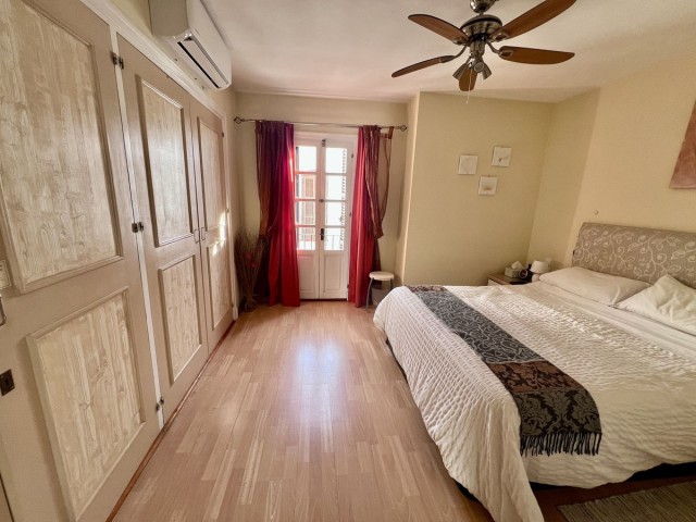 3 Bedrooms Townhouse in New Golden Mile