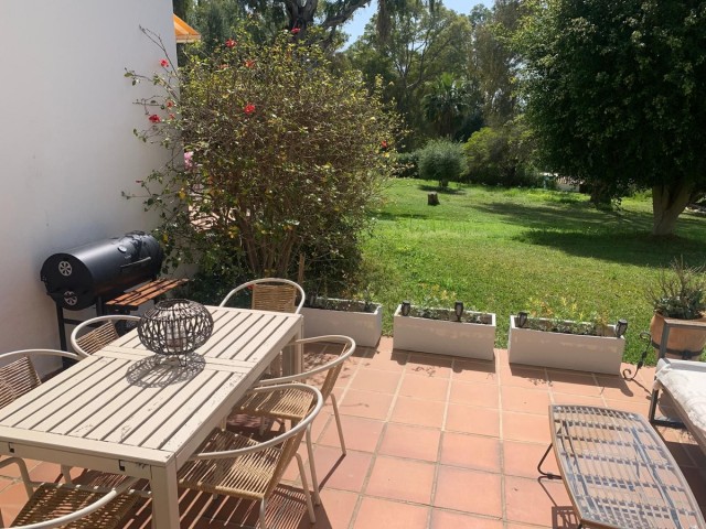 2 Bedrooms Townhouse in Estepona