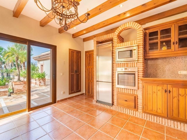 5 Schlafzimmer Villa in Estepona