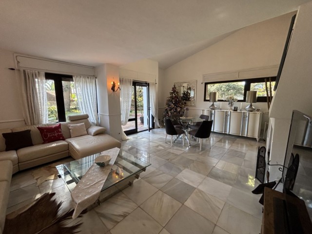 4 Bedrooms Villa in Marbella