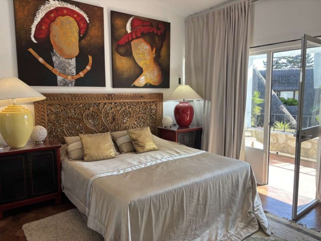 4 Bedrooms Villa in Marbella