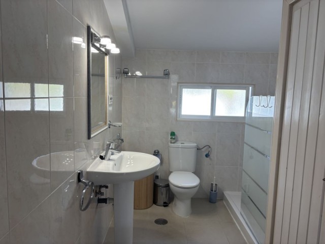 4 Bedrooms Villa in Marbella