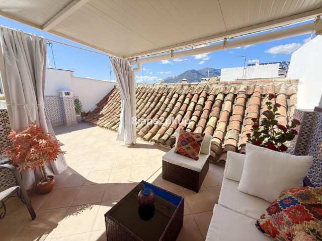 2 Bedrooms Townhouse in Estepona