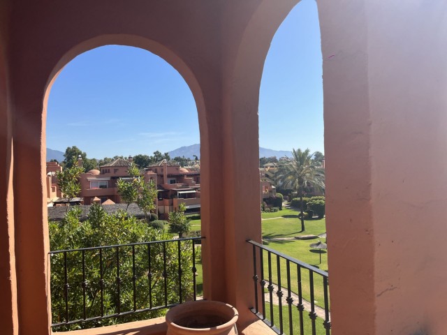 3 Bedrooms Apartment in Estepona
