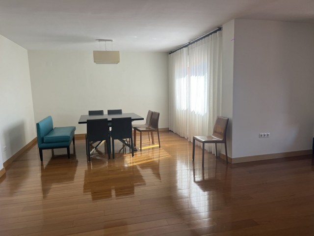 3 Bedrooms Apartment in Estepona