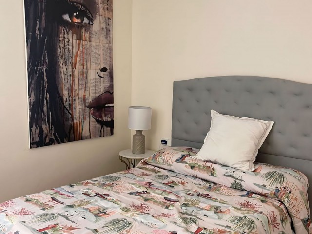 Apartamento con 2 Dormitorios  en Nueva Andalucía