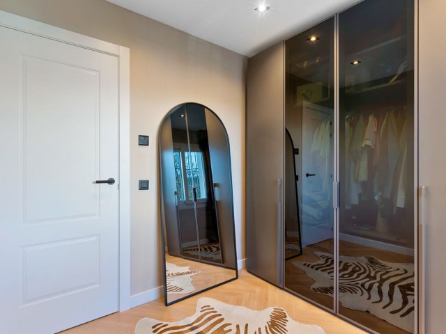 4 Bedrooms Townhouse in Guadalmina Baja