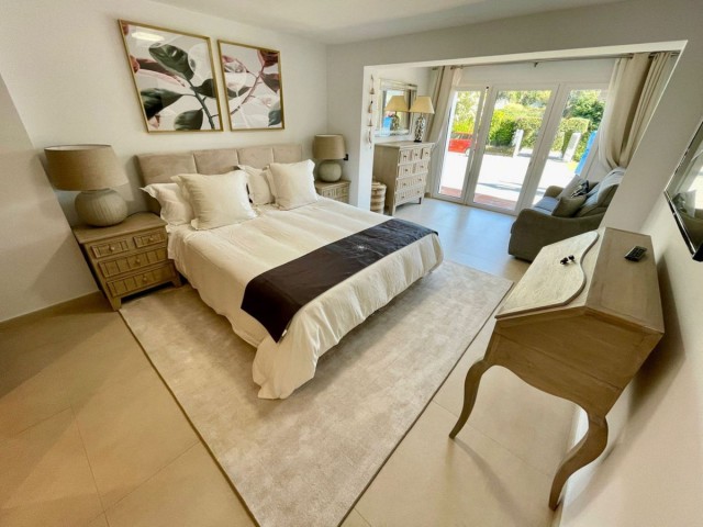 Villa avec 7 Chambres  à San Pedro de Alcántara