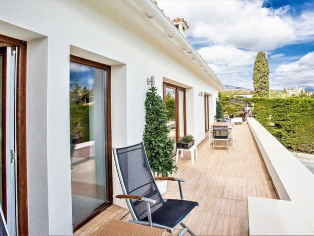 Villa avec 7 Chambres  à San Pedro de Alcántara