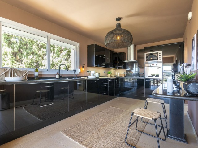 6 Bedrooms Villa in Mijas