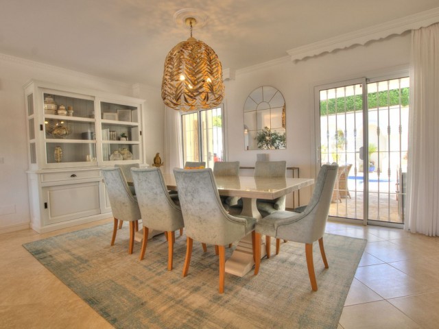 Villa avec 5 Chambres  à Torrenueva