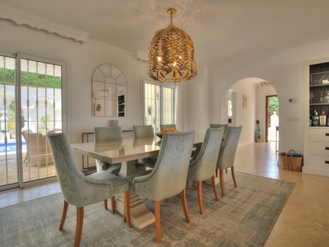 Villa avec 5 Chambres  à Torrenueva