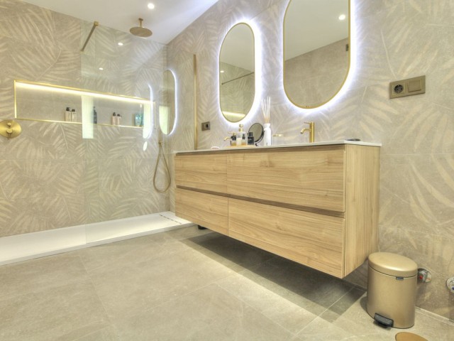Villa avec 5 Chambres  à Torrenueva