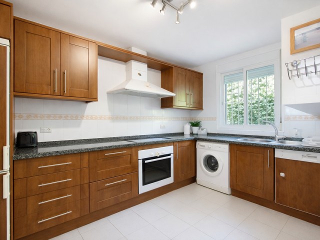 3 Bedrooms Townhouse in Estepona