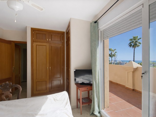 3 Bedrooms Townhouse in Estepona
