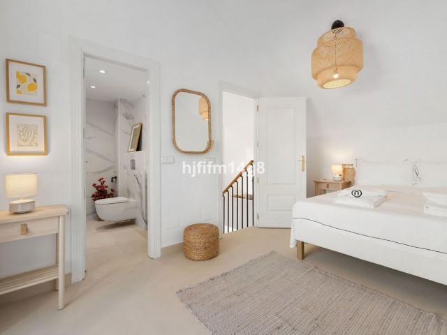 2 Bedrooms Apartment in Nueva Andalucía