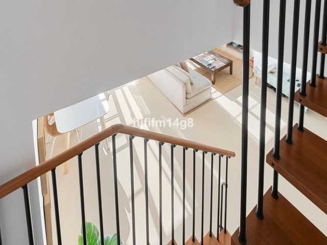 2 Bedrooms Apartment in Nueva Andalucía