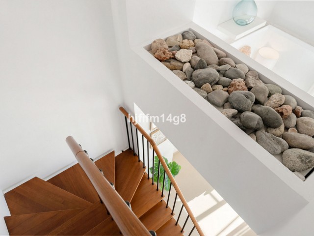 2 Bedrooms Apartment in Nueva Andalucía