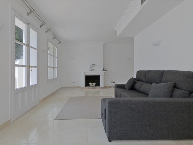 3 Bedrooms Townhouse in Benahavís