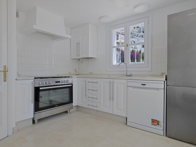 3 Bedrooms Townhouse in Benahavís