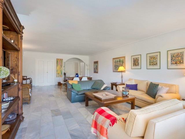 3 Bedrooms Apartment in Estepona