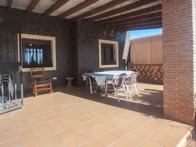 6 Makuuhuoneen Huvila Estepona