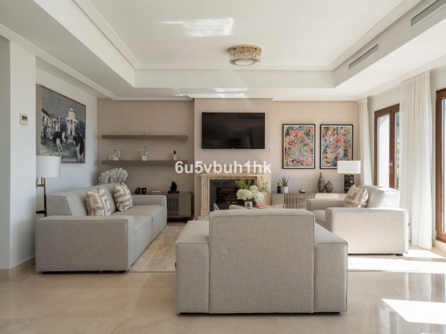 Villa con 4 Dormitorios  en Benahavís