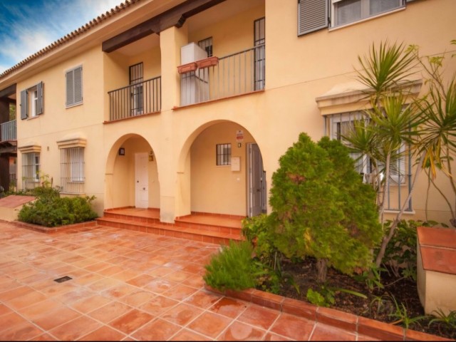 4 Bedrooms Townhouse in San Pedro de Alcántara