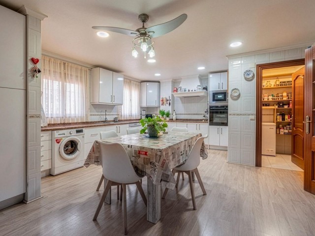 4 Bedrooms Apartment in Málaga