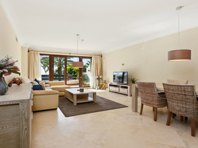 Apartment, Casares, R5361532