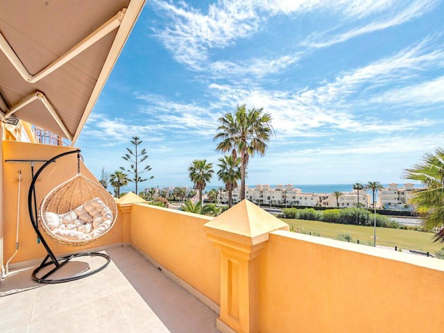 3 Bedrooms Townhouse in Estepona