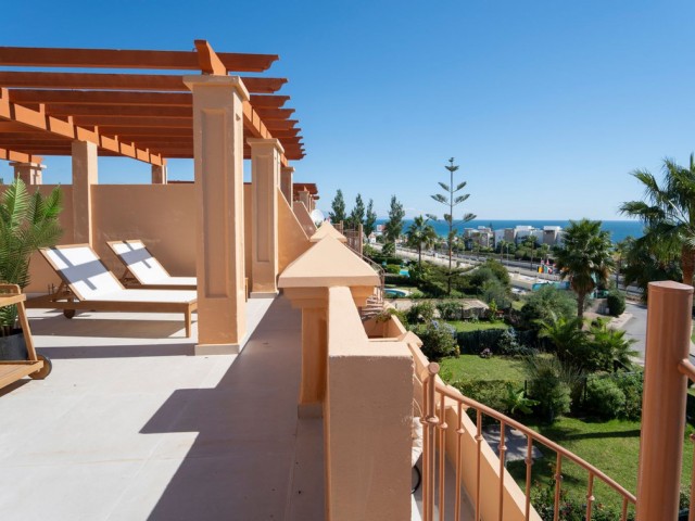 3 Bedrooms Townhouse in Estepona