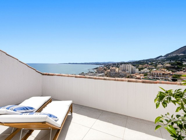 Penthouse avec 3 Chambres  à Torrequebrada