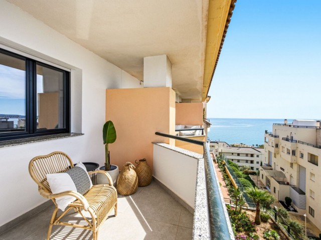Penthouse avec 3 Chambres  à Torrequebrada