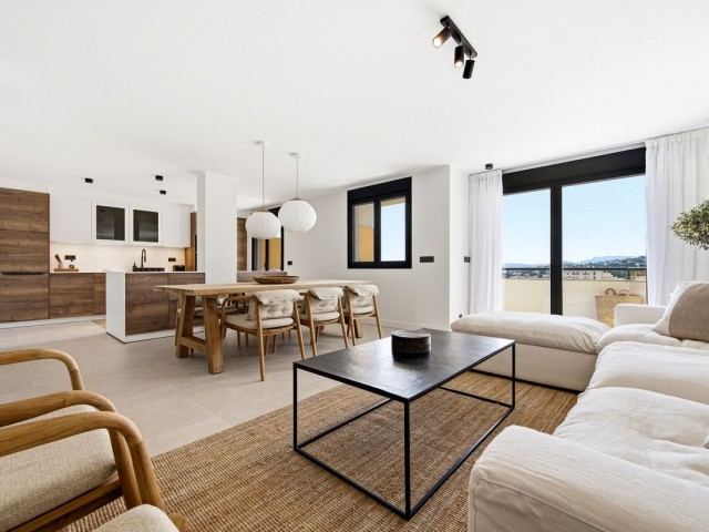 Penthouse avec 3 Chambres  à Torrequebrada