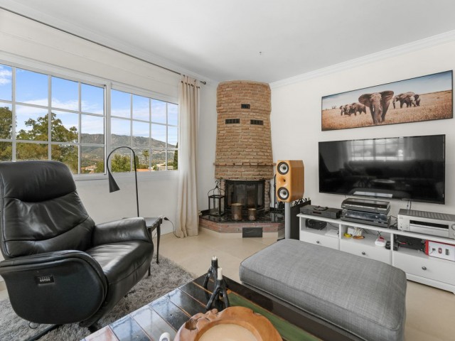 4 Bedrooms Villa in Mijas