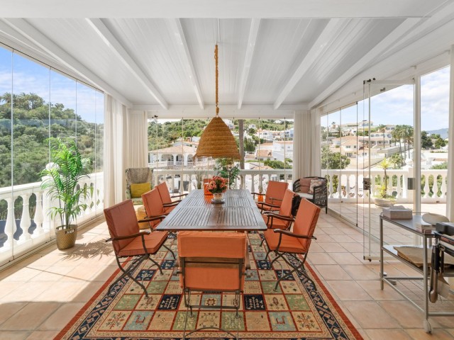 4 Bedrooms Villa in Mijas