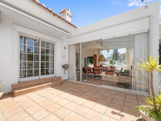 4 Bedrooms Villa in Mijas