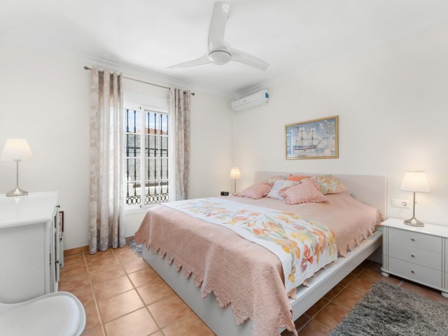 4 Bedrooms Villa in Mijas