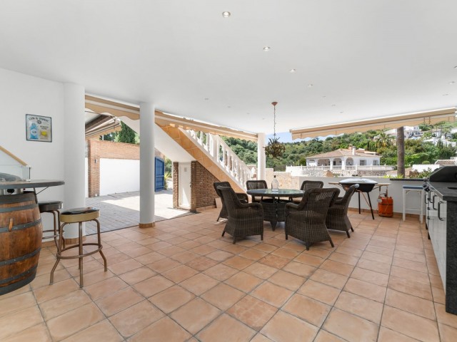 4 Bedrooms Villa in Mijas